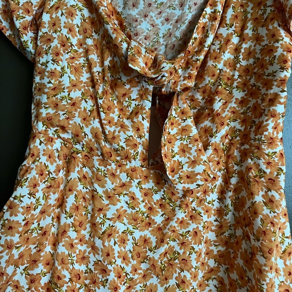 MinkPink Revolve Sun Valley Swing Mini Dress XS NWT - Picture 4 of 6